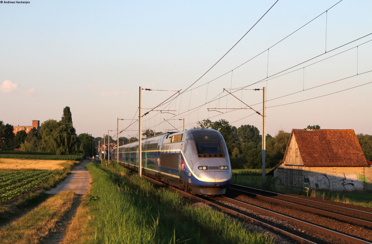 4722 als TGV 9570 (Stuttgart Hbf-Paris Est) bei Hochfelden 1.7.15