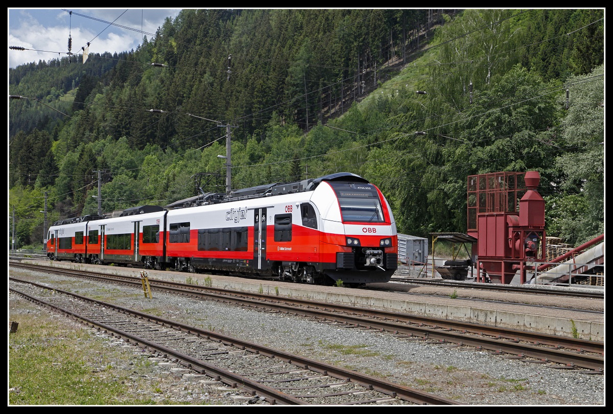 4744 059 fährt am 3.06.2020 in Wartberg im Mürztal ein.