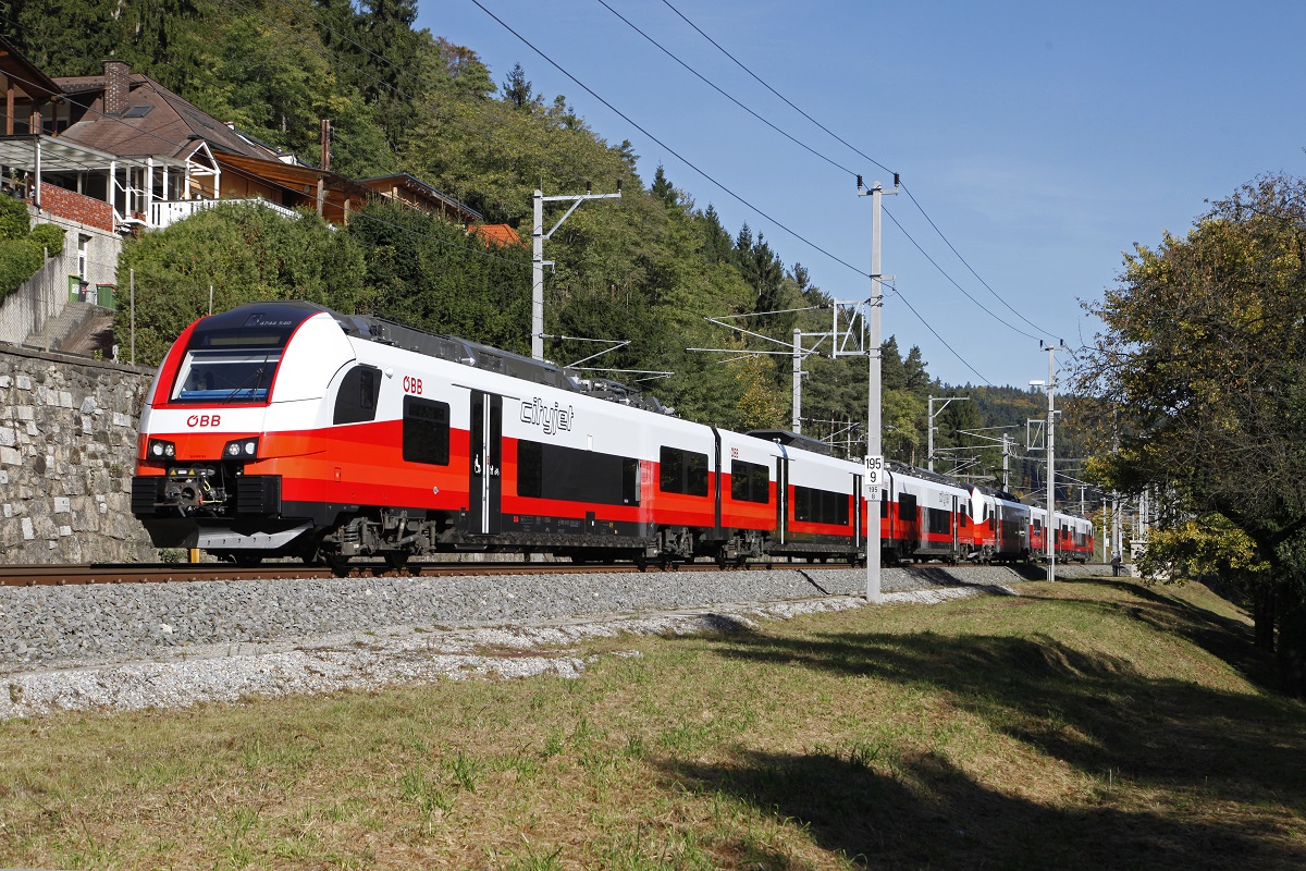 4744 540 + 4746 529 bei Stübing am 11.10.2017.