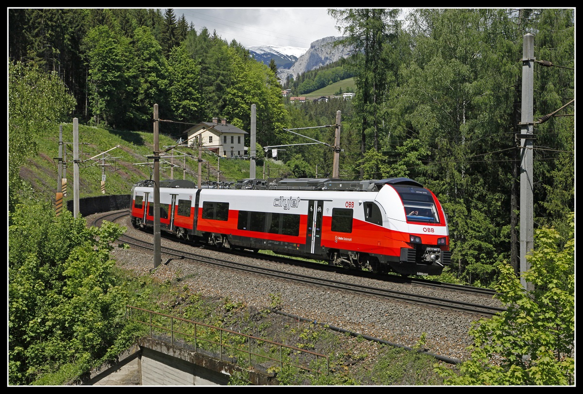 4744 559 als Railjetersatzzug bei Breitenstein am 27.05.2020.
