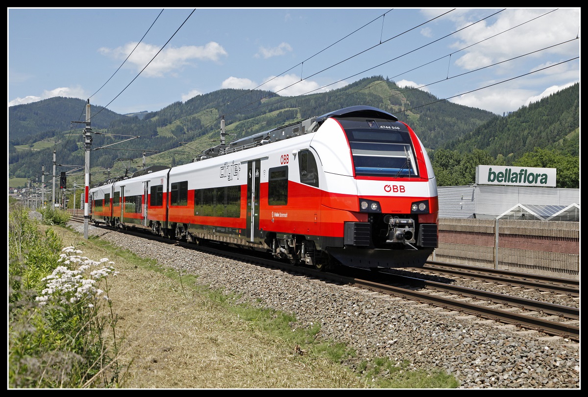 4744 566 bei der Fotostelle  Bella Flora  bei Bruck an der Mur am 8.07.2020.