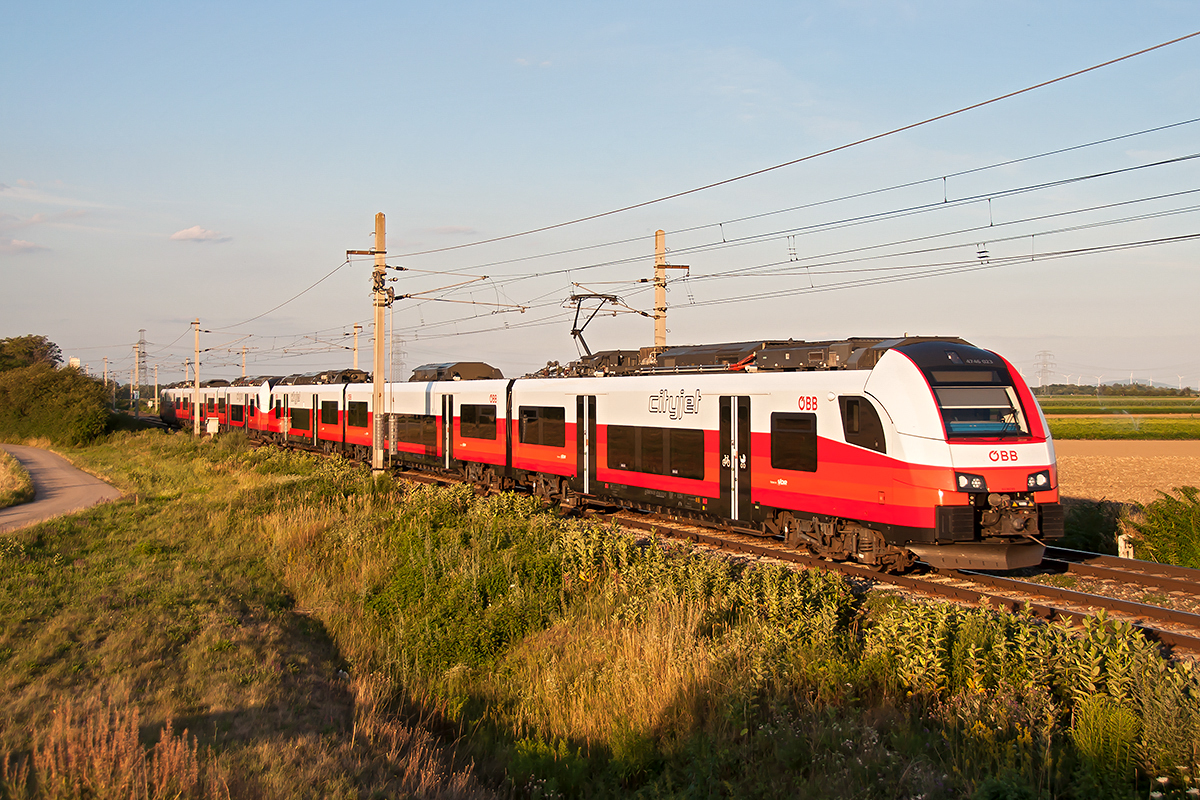 4746 023 cityjet von Gänserndorf nach Wien Meidling. Deutsch Wagram, am Abend des 17.07.2017.