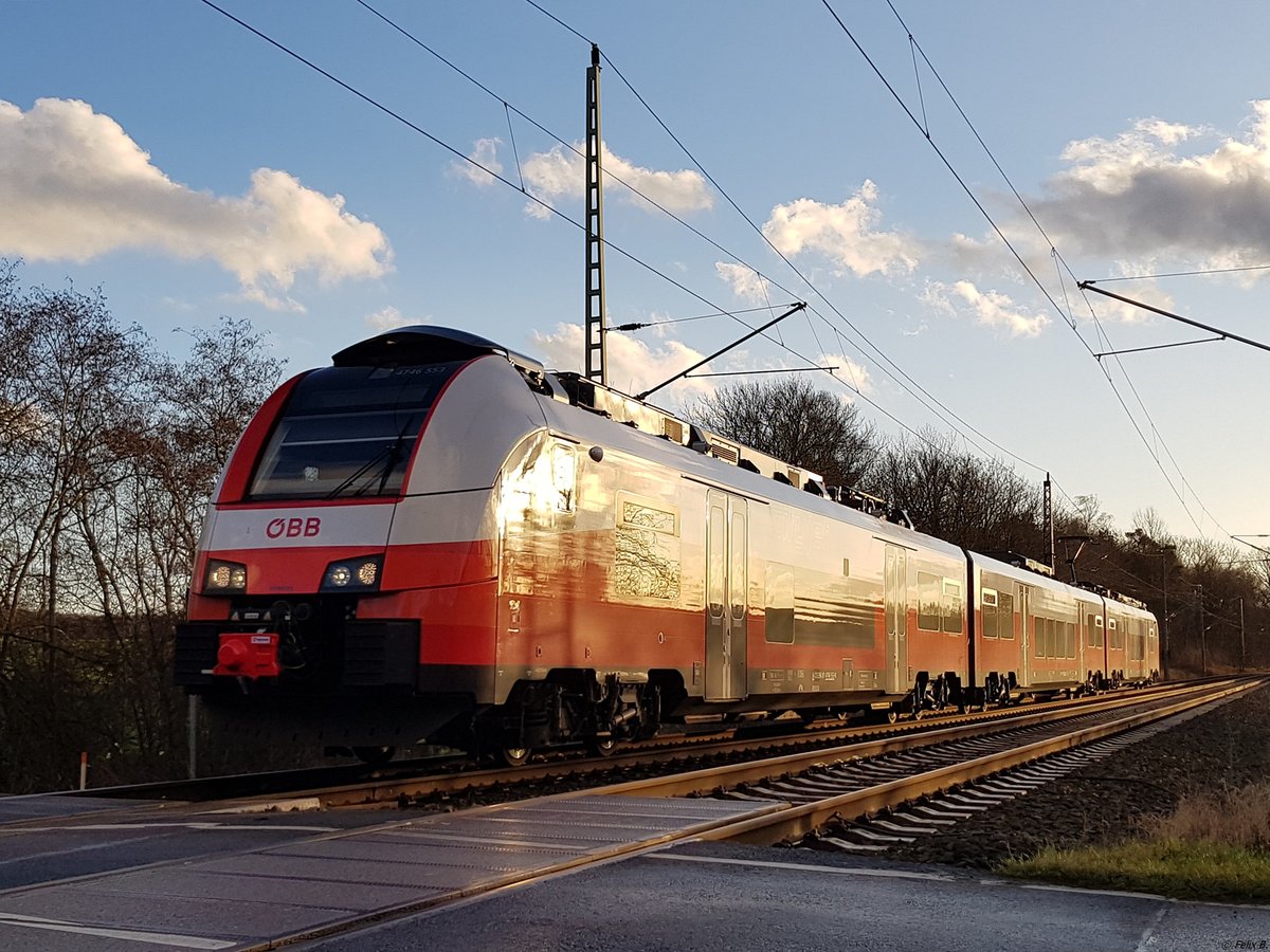 4746 553 der ÖBB (verliehen an ODEG) in der Nähe von Bergen/Rügen am 15.12.2019