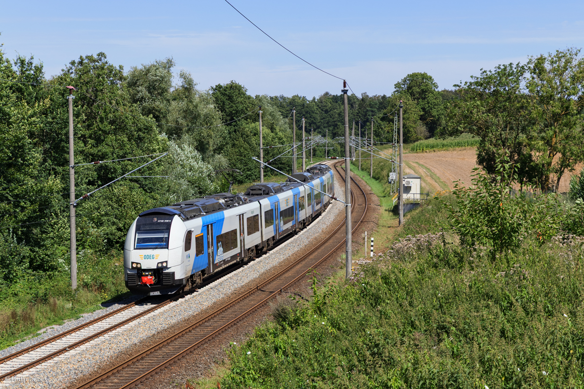 4748 308-6 (ODEG) als RE9 in Richtung Rostock Hbf in Samtens auf R�gen, 9. August 2026