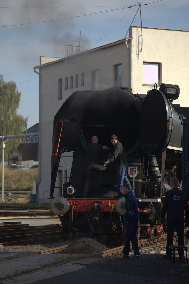 475 179 bei der Restaurierung, hier wir die Rauchkammer gereinigt. 08.09.2019 10:19 Uhr.