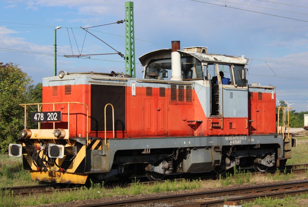 478 202 am Morgen des 28.07.17 im ungarischen Grenzbahnhof Hegyeshalom stehend.