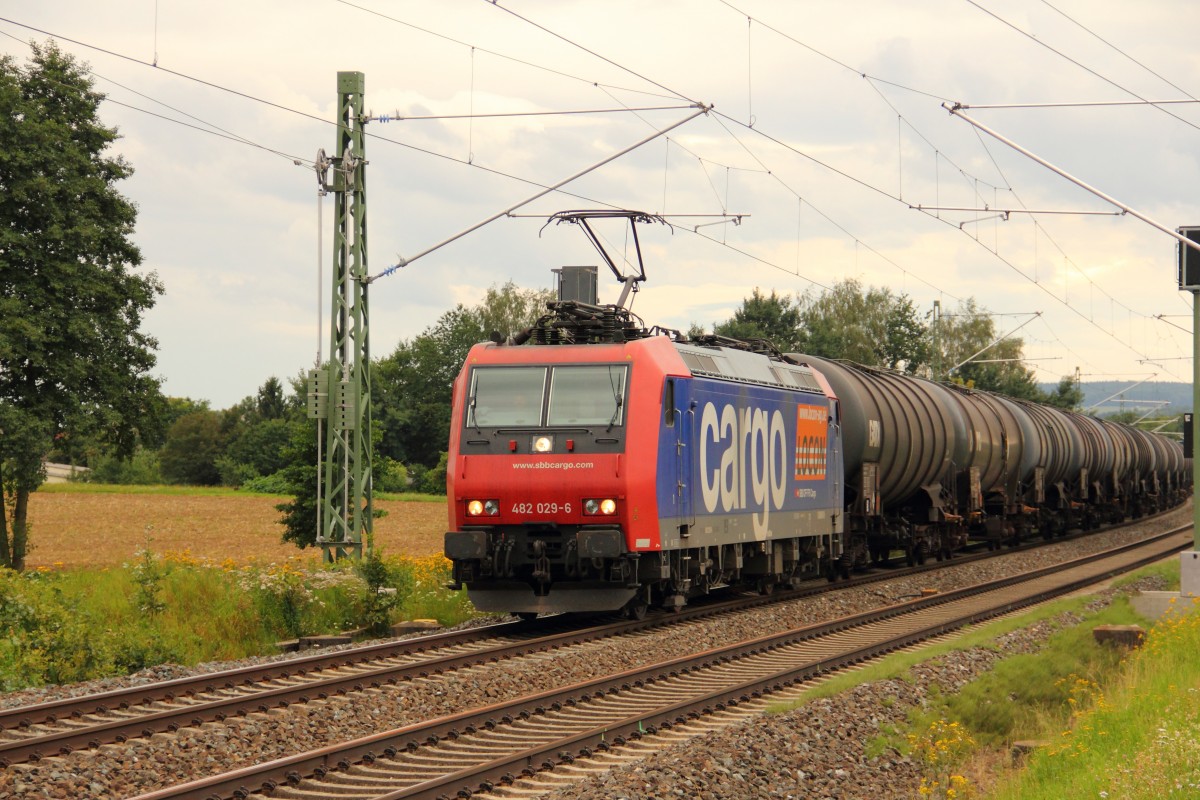 482 029-6 SBB Cargo bei Staffelstein am 12.08.2011.