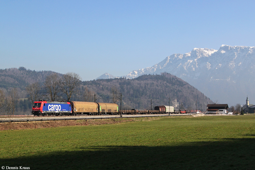 482 045 mit Stahlzug am 13.03.2014 bei Niederaudorf.