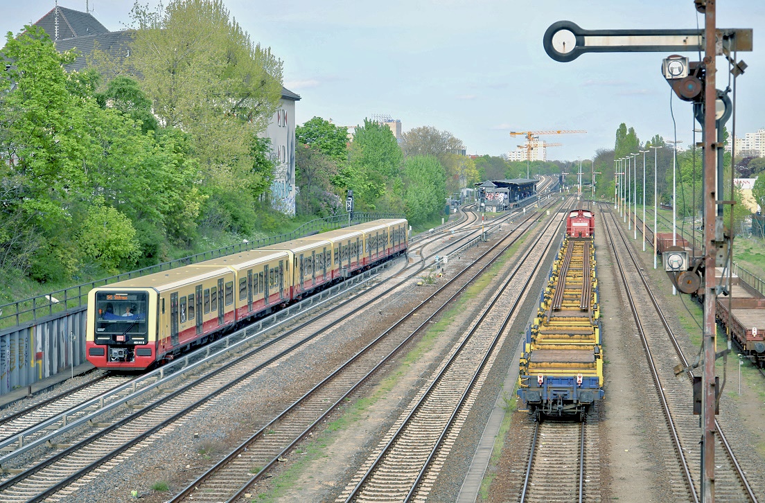 483 011, Neukölln Hertabrücke, 29.04.2022.
