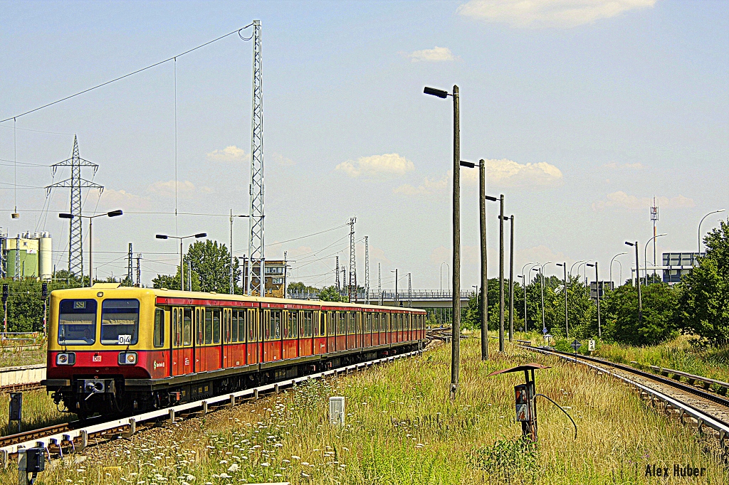 485 022 am 21.07.14 in Berlin - Flughafen Schönefeld