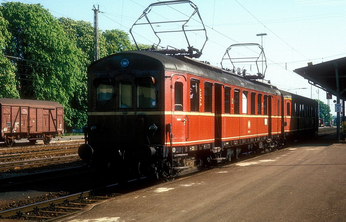 485 027 + 885 705  Müllheim  01.05.75