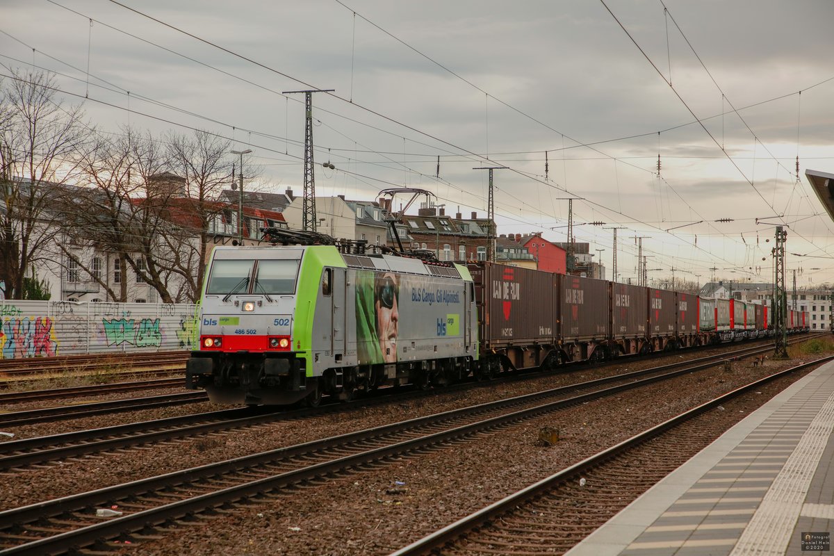 486 502 bls cargo in K�ln West, Februar 2020.