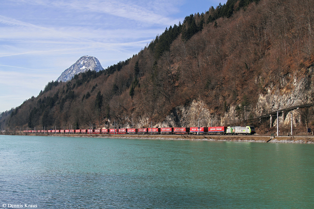 486 503 im Einsatz bei Lokomotion mit Winner KLV am 08.03.2015 zwischen Kufstein und Kiefersfelden.