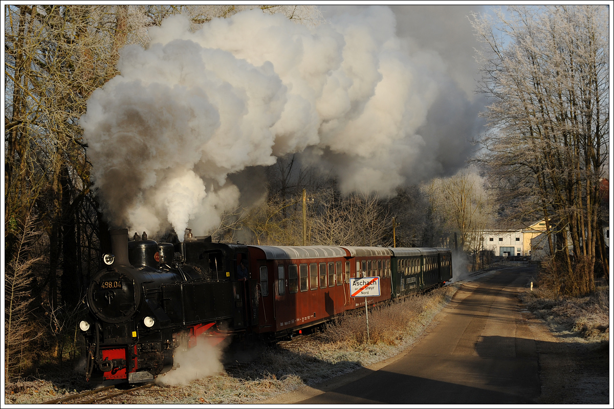 498.04 der ÖGEG auf der Steyrtalbahn am 4.12.2016 in Letten..