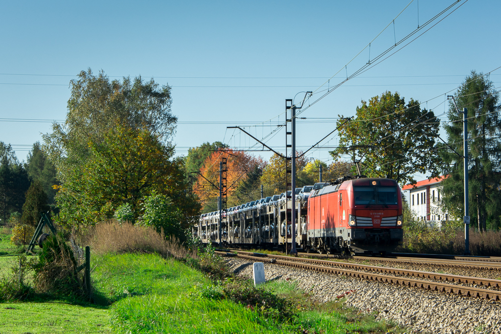 5 170 045-6 mit einem Toyota-Autozugin Tychy(Tichau)am16.10.2017