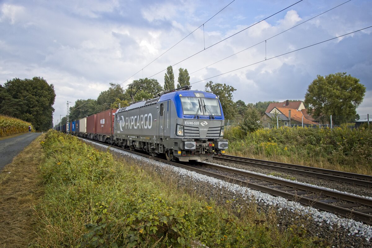 5 370 033-0 der PKP Cargo mit einem Containerzug in Hamm-Neustadt (15.09.2021)