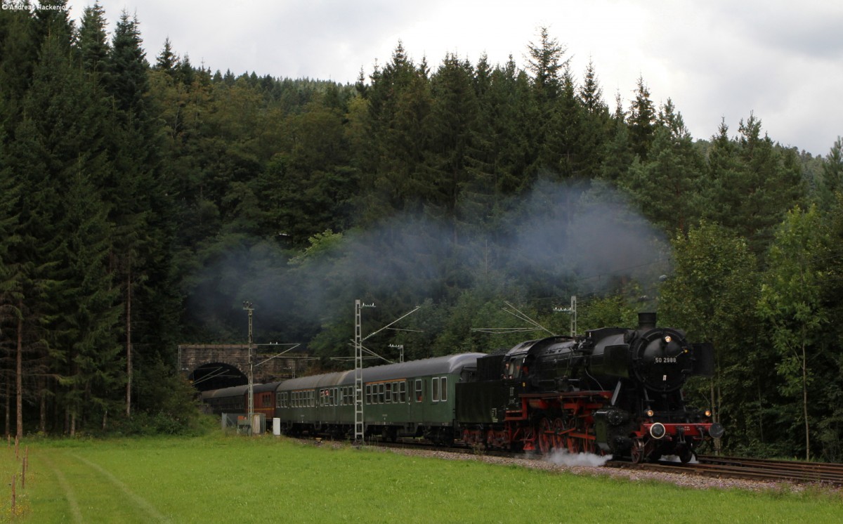 50 2988 mit dem DPE 79800 (Hausach-St.Georgen(Schwarzw)) bei Niederwasser 23.8.14