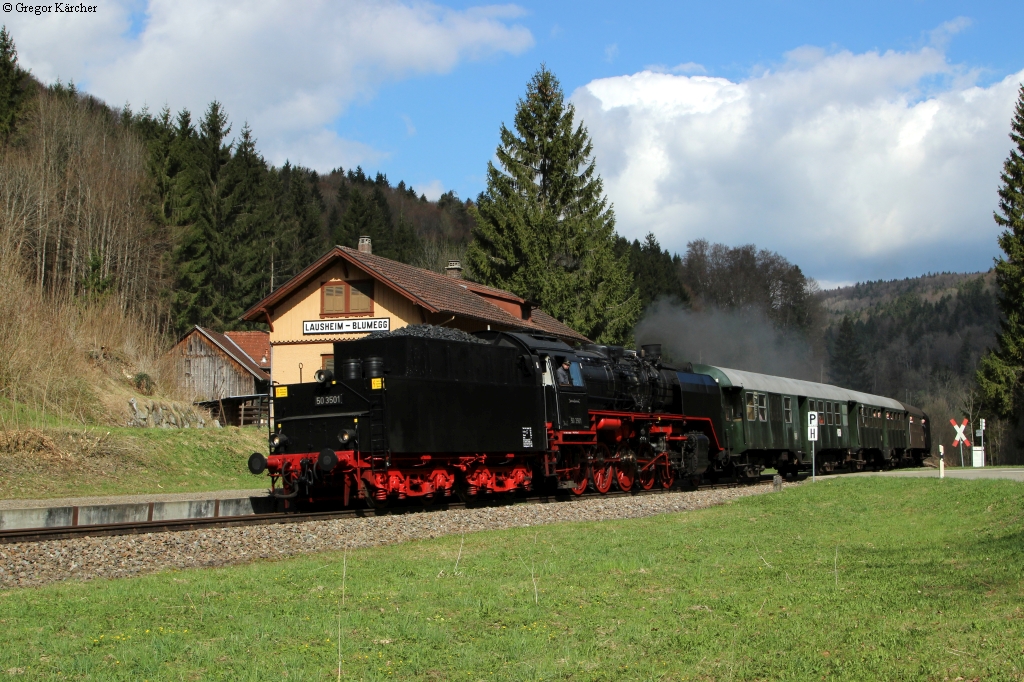 50 3501 erreicht mit Ihrer Fuhre den Haltepunkt Lausheim-Blumegg, 12.04.2015