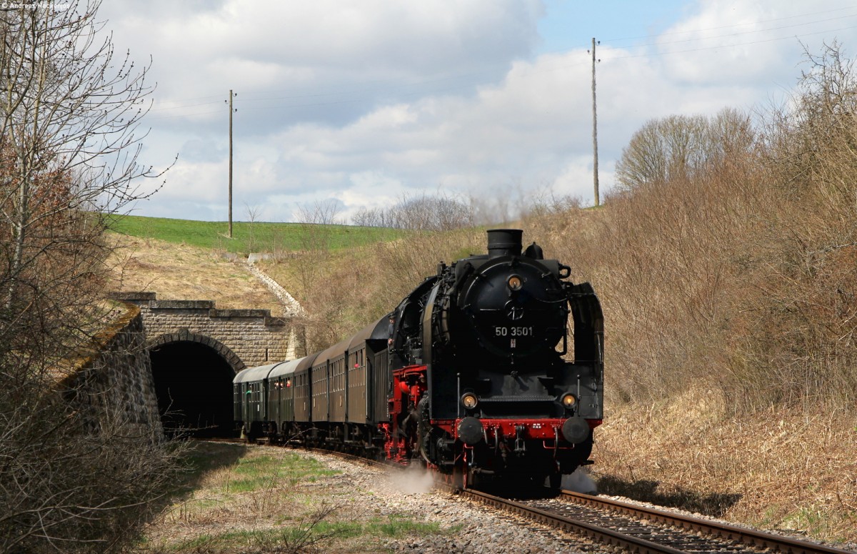 50 3501 mit dem Pz nach Blumberg am Tunnel am Achdorfer Weg 12.4.15
