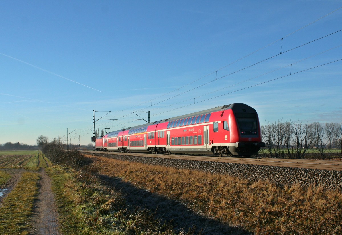 50 80 86-81 048-0 war am Morgen des 31.12.13 als RB von Offenburg nach Neuenburg (Baden) unterwegs. Zuglok war 146 228-2. Das Bild entstand bei Hgelheim.