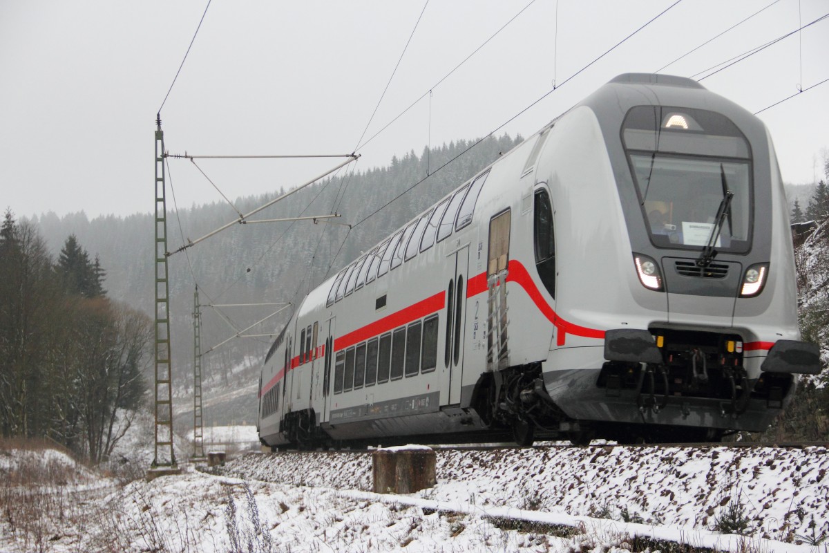 50 80 86-81859-0 Dosto IC Steuerwagen bei Steinbach auf der Frankenwaldrampe am 23.01.2015.