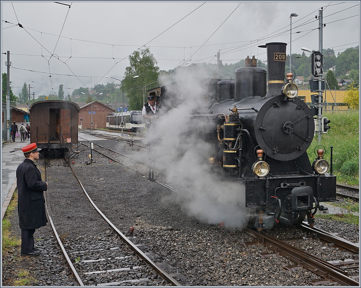 50 Jahre Blonay - Chamby; Mega Steam Festival, das ist Dampf vom feinsten: die SBB G 3/4 208 vom der Dampfbahn Ballenberg beim Rangieren in Blonay.
10. Mai 2018

