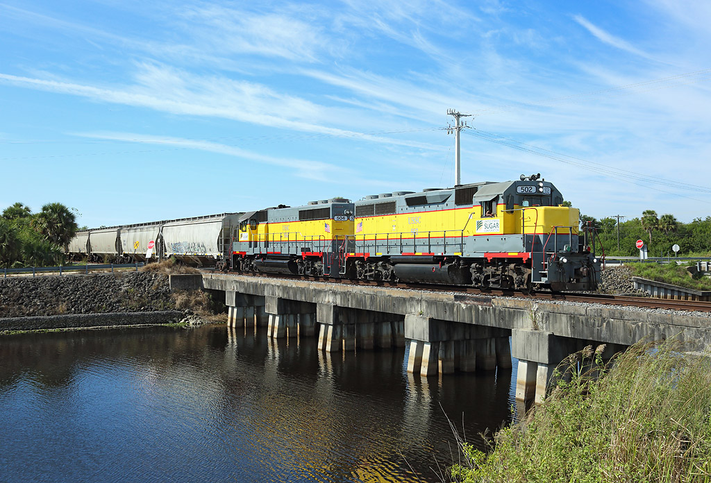 502 & 504 pass Port St Lucie on the `K Branch` whilst working a freight train from Clewiston to the interchange with the FEC at Fort Pierce, 25 Nov 2018 