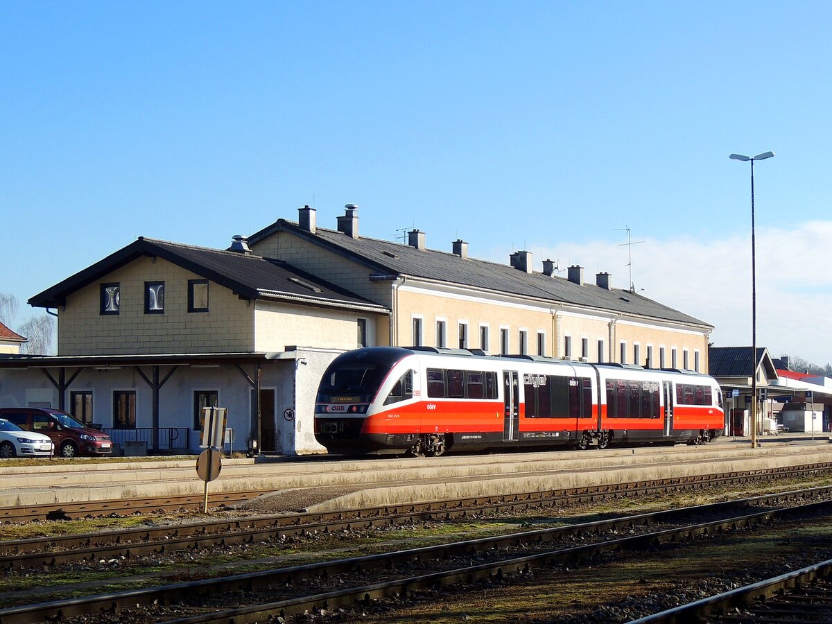 5022 012-4 ist als R5965 im Bhf. Ried, welche in den nächsten Jahren umgebaut werden soll, eingetroffen; 240218