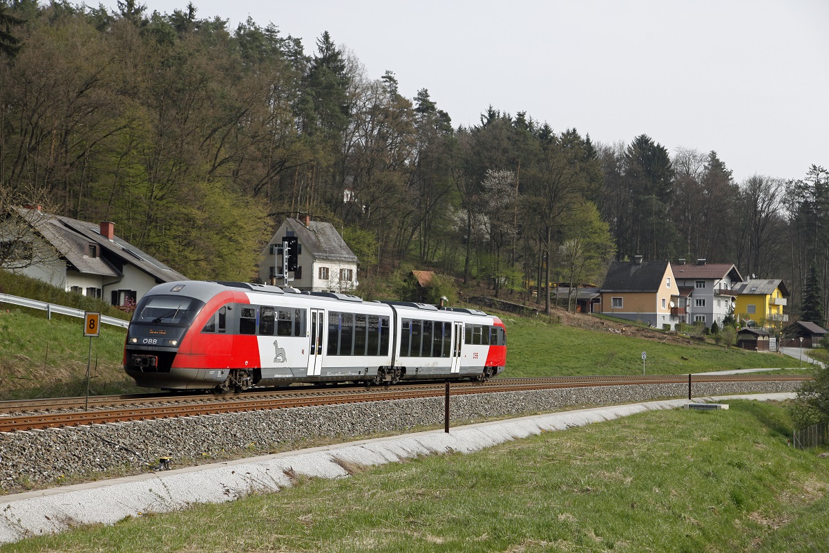 5022 057 als R4715 in Laßnitzthal am 1.04.2014.