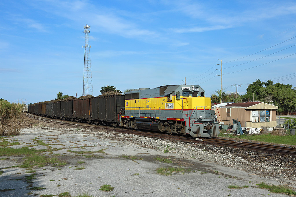503 departs Bryant with around 100 loaded sugar cane cars for Clewiston, 25 Nov 2018