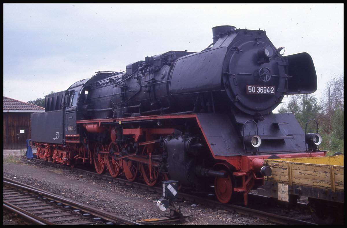 503694 stand am 1.8.1992 auf dem Gelände der DB in Hamburg Eidelstedt.
