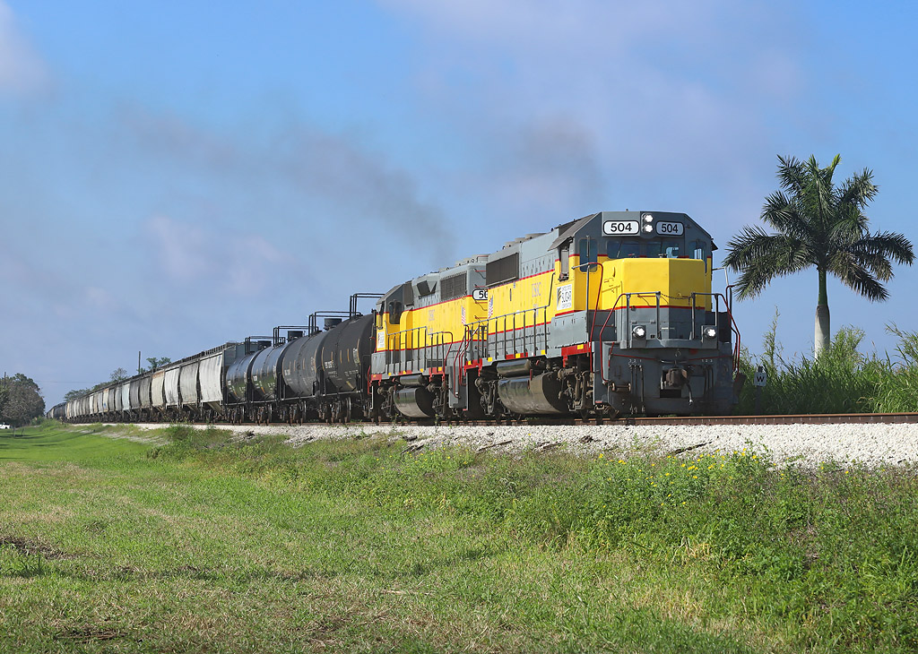 504 & 502 pass Canal Point whilst working the Fort Pierce turn, 4 March 2019. The Fort Pierce turn runs weekdays from Clewiston to interchange with the Florida East Coast Railway at Fort Pierce