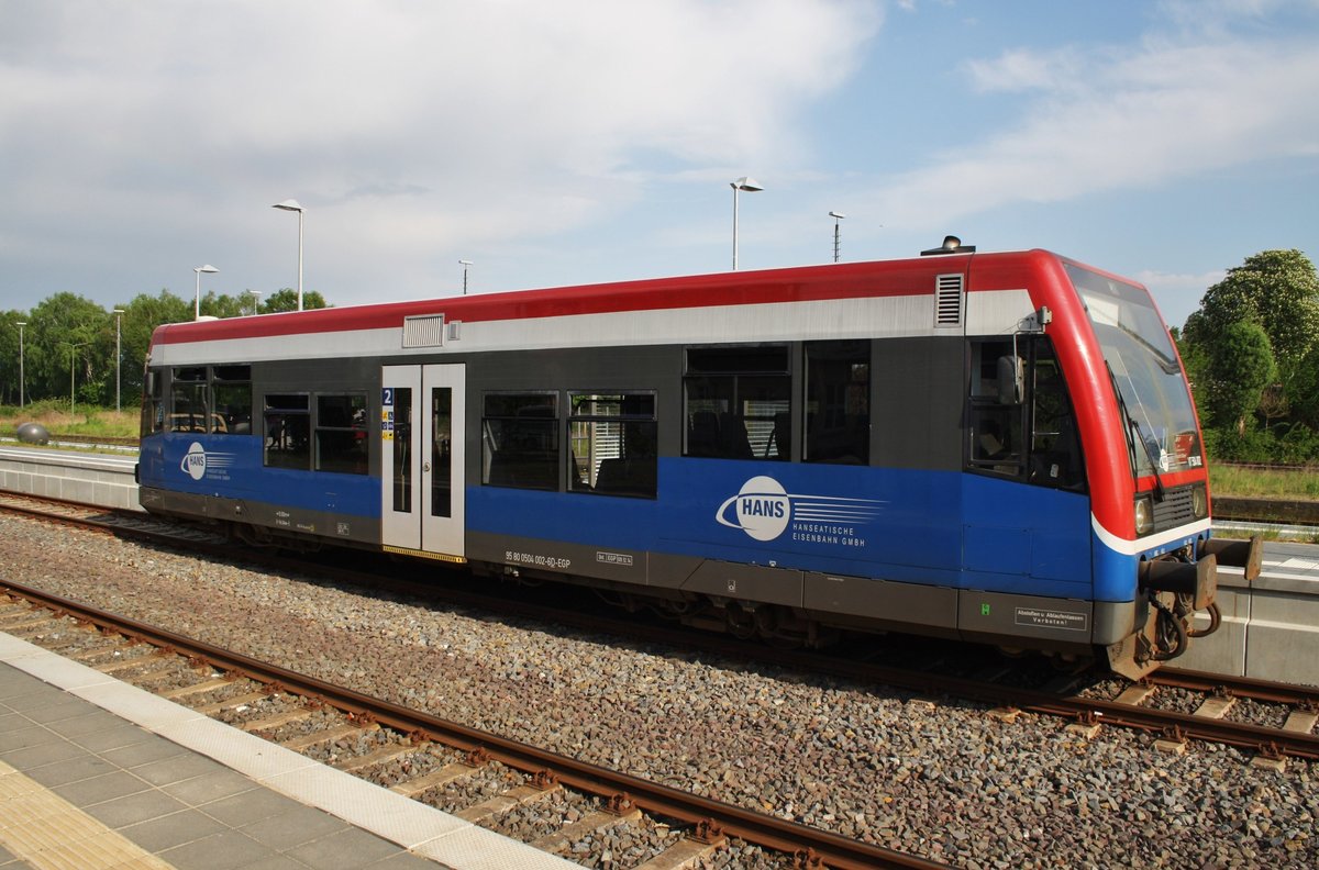 504 002-6 kam am 12.5.2016 als RB73 (RB62022) aus Neustadt(Dosse) nach Pritzwalk. Nach einem 20minütigen Aufenthalt geht es als RB74 (RB62044) nach Meyenburg. 