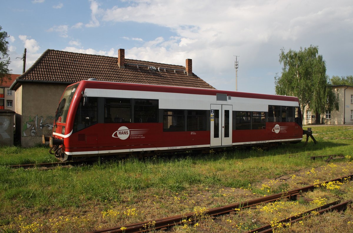 504 005-9 wartet am 12.5.2016 in Pritzwalk auf neue Aufgaben.