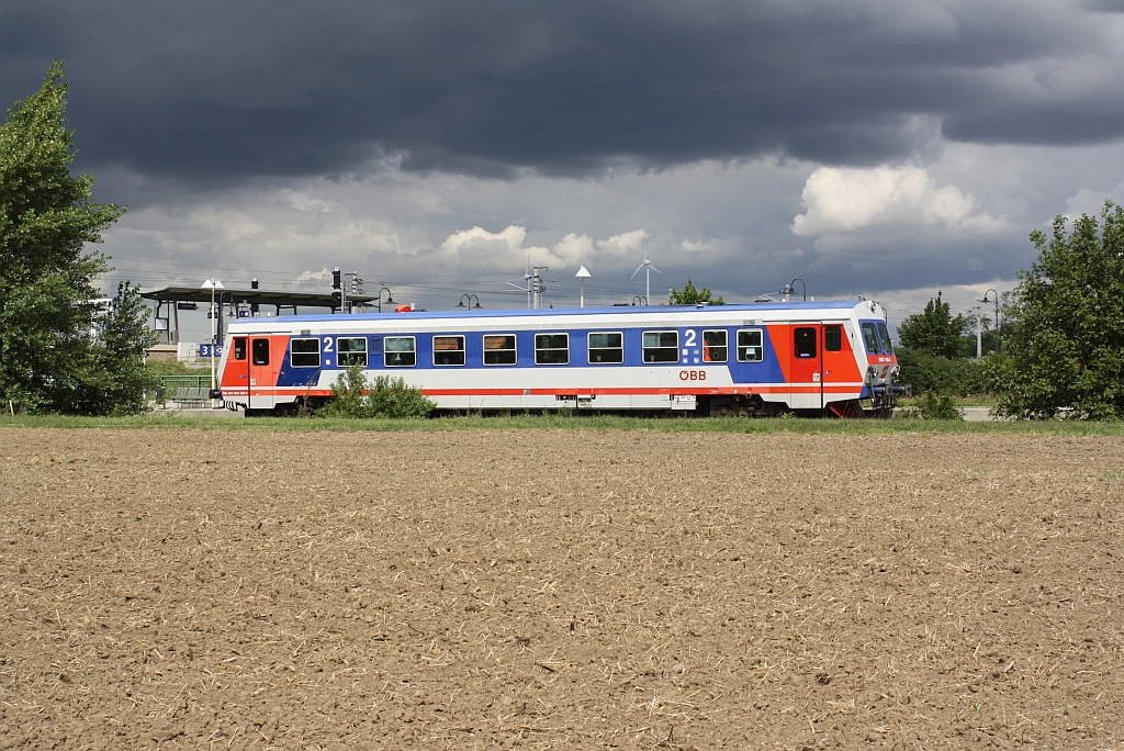 5047 055-8 wendet am 16.August 2014 in der Endstelle Obersdorf von R 7220 auf R 7225.