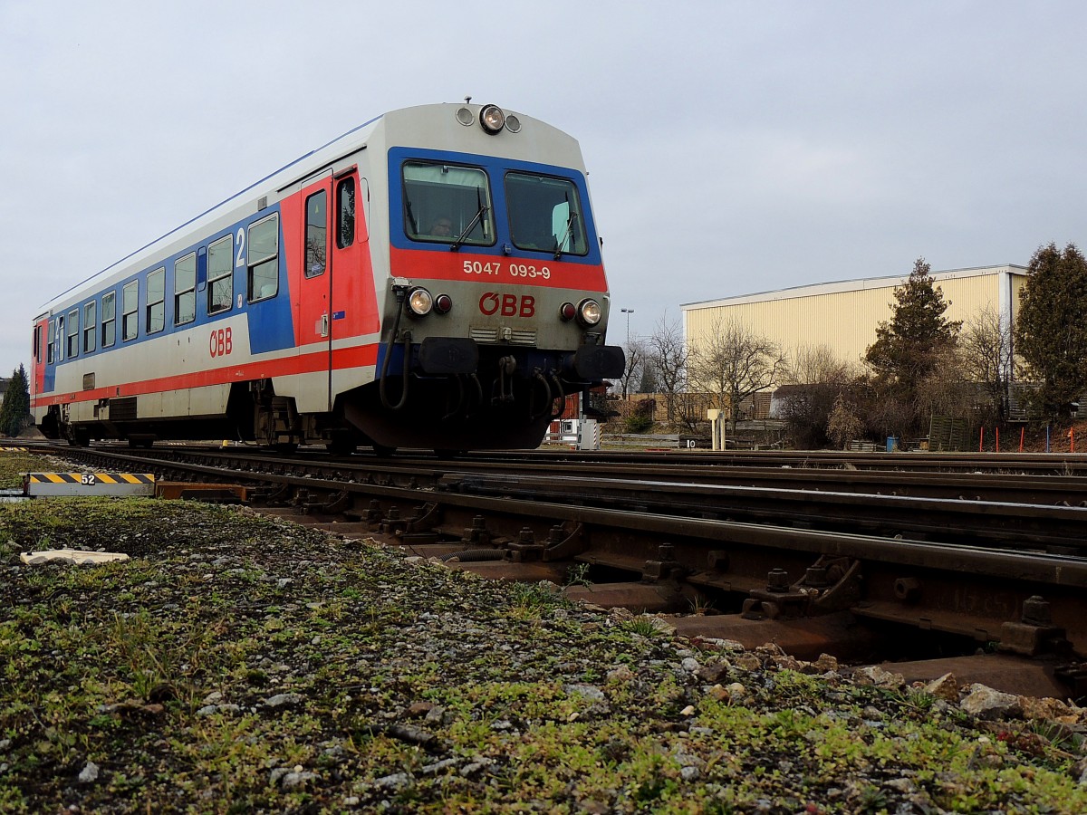 5047 093-9 als R3472 am Weg nach Attnang-Puchheim; 160213