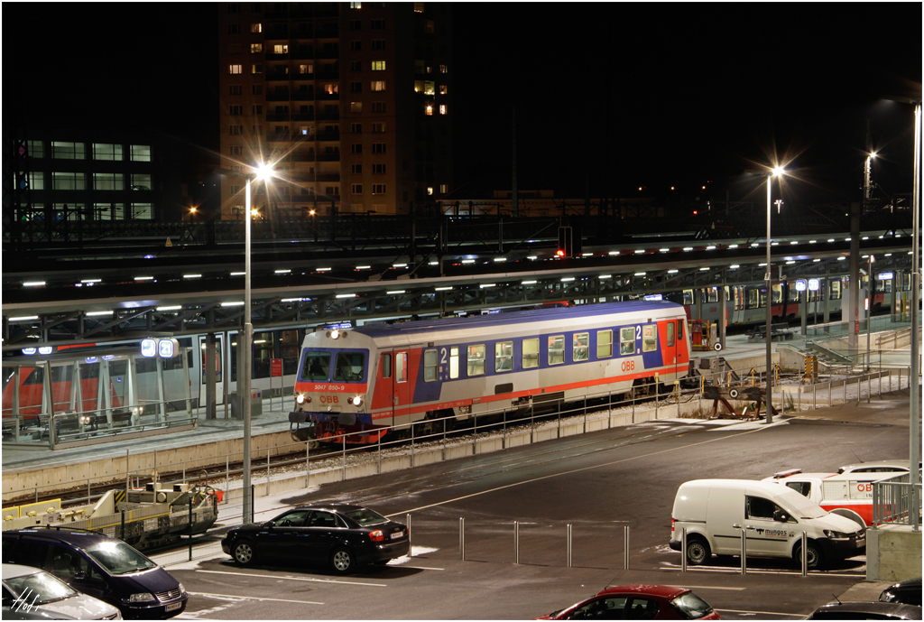 5047.050 wartet am 03.01.2016 im Bhf. Wr.Neustadt auf die Abfahrt als R 7167.