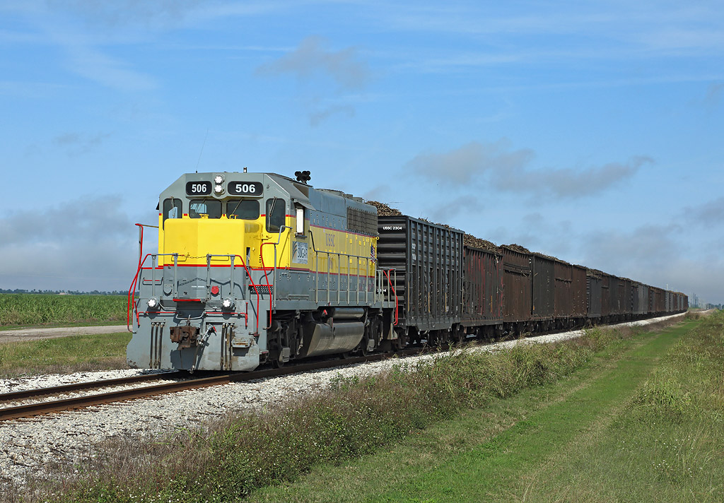 506 approaches Belle Glade whilst working BT1 from Bryant to the mill at Clewiston, 25 Nov 2018