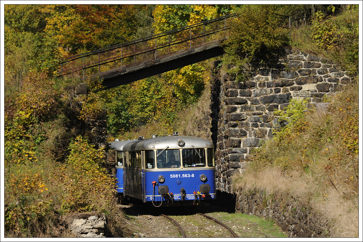 5081.563 und 562 bei auf der Südrampe der Erzbergbahn am 13.10.2019.