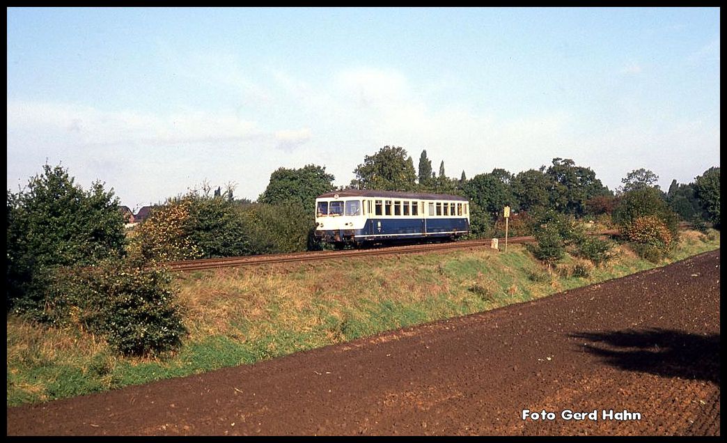 515016 ist am 6.10.1989 um 9.32 Uhr bei Feldhausen in Richtung Oberhausen unterwegs.