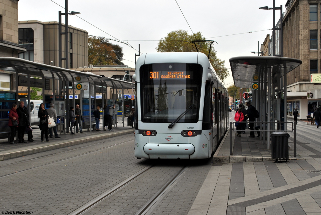 519 Buer, Rathaus | Linie 301 nach GE-Horst, Essener Straße am 01.11.2018