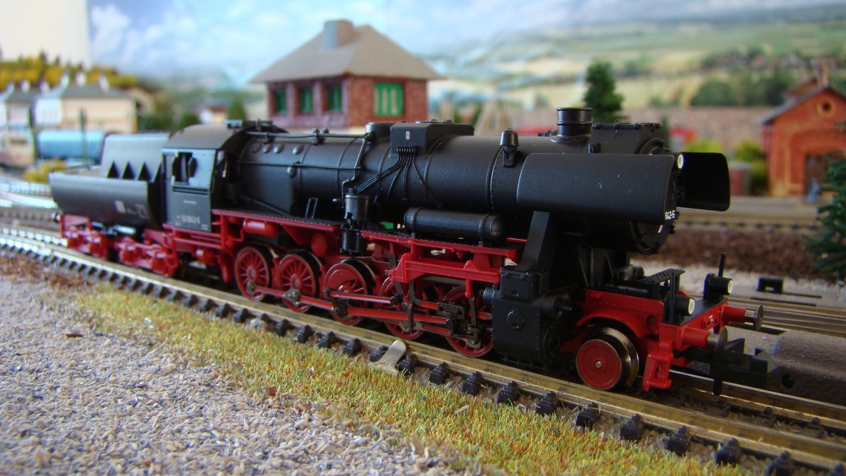 52 5642-5 der DR von Fleischmann, Epoche IV, Anlage 2.