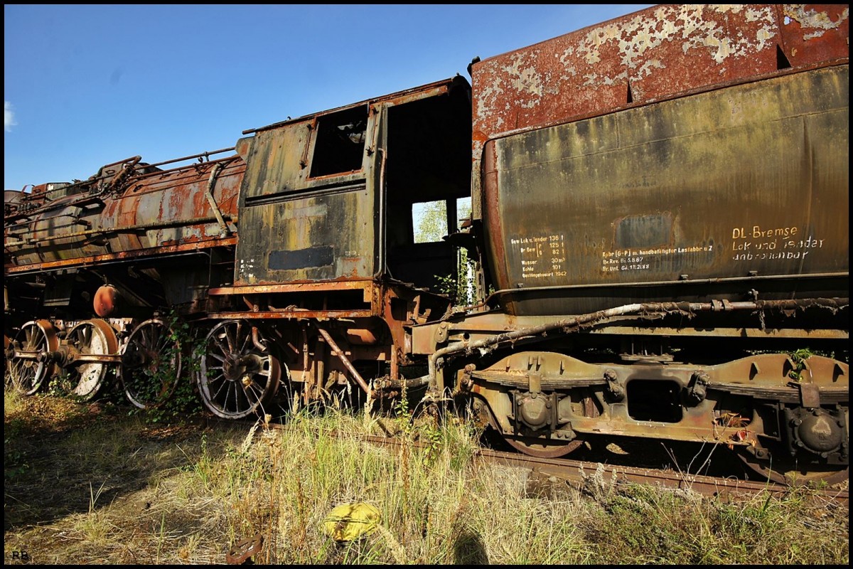 52 mit fehlender Führerhausrückwand in Falkenberg/Elster am 16.09.2012.