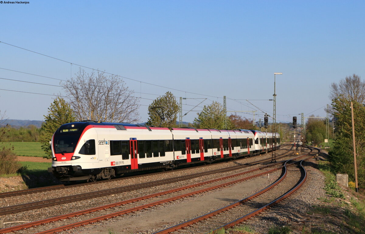 521 201 und 521 206 als SBB87704 (Konstanz-Engen) in Welschingen 3.5.21