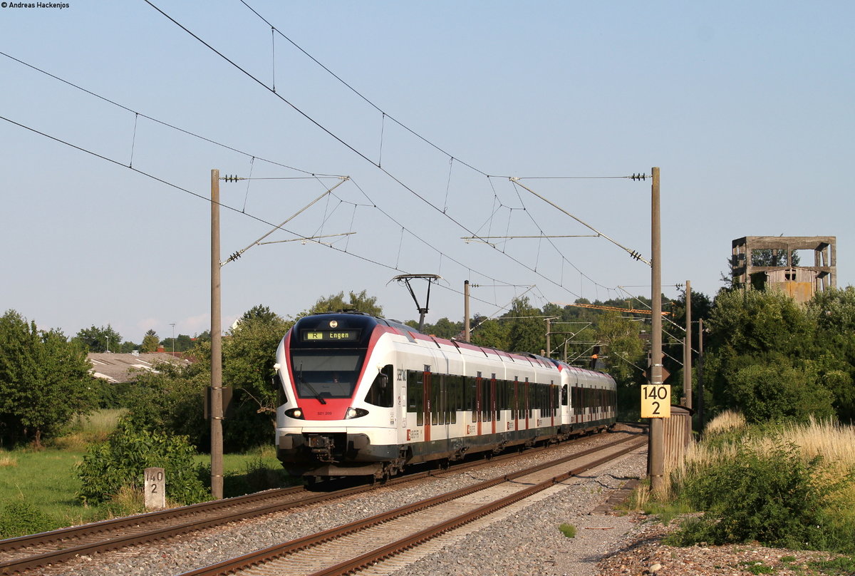 521 209-0 und 521 005-4 als SBB87706 (Konstanz-Engen) bei Mühlhausen 16.7.19