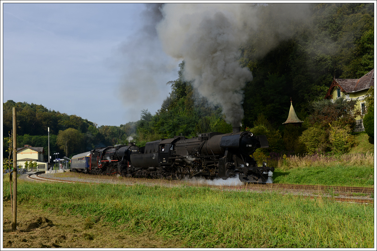 52.100 und 52.1227 mit ihrem SR 17086 von Graz nach Wien bei der Ausfahrt aus dem Bahnhof Laßnitzhöhe 16.9.2016.
