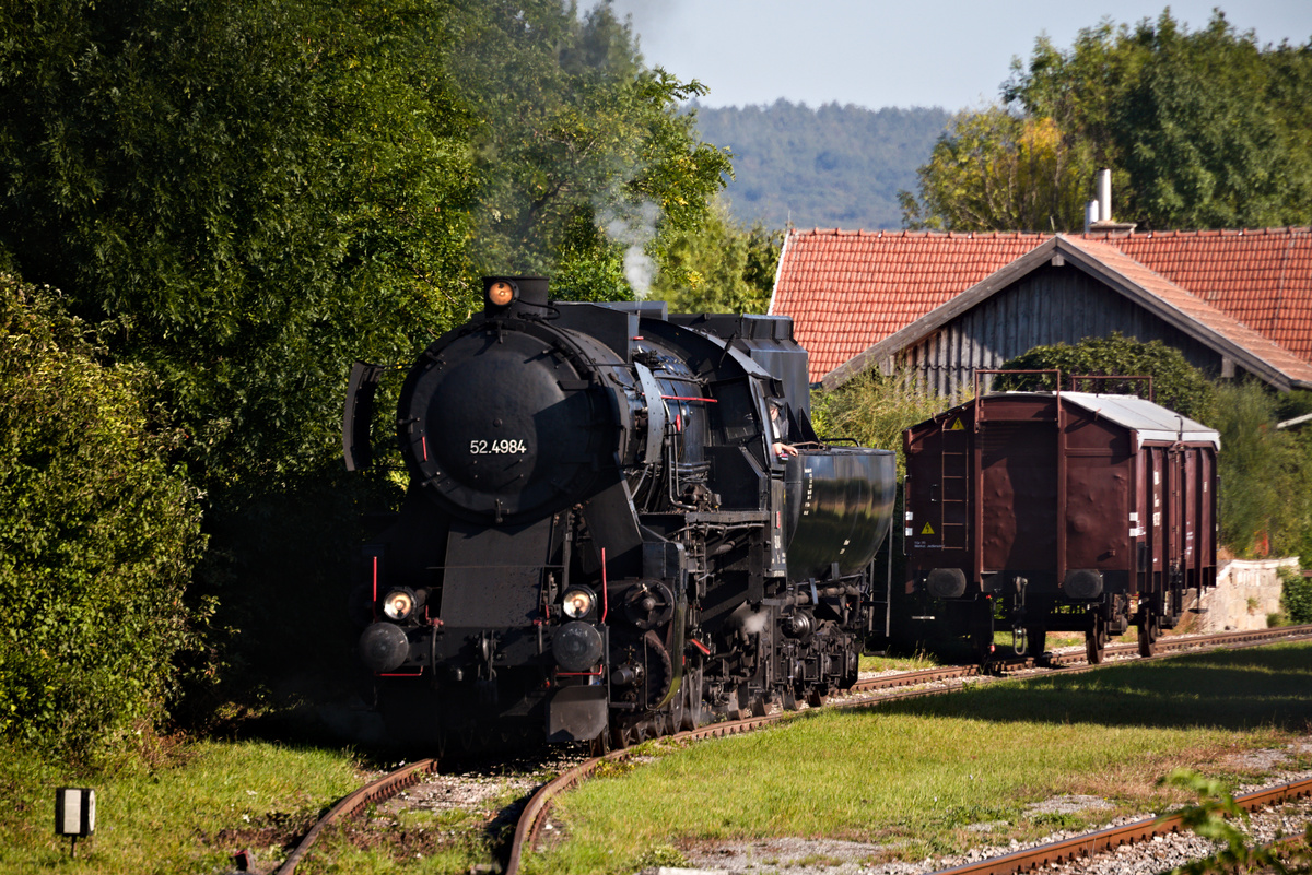 52.4984 beim Verschub des Foto-Sonderzugs in Hetzmannsdorf. (04.10.2021)