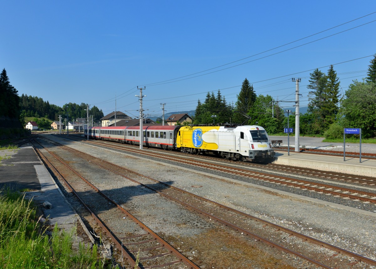 541 104 mit EC 213 am 07.06.2015 in Rosenbach. 