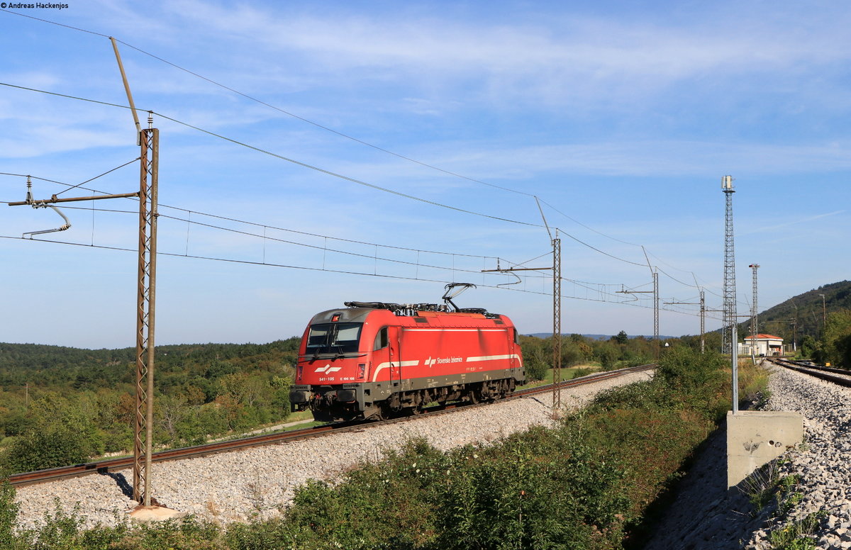 541 105 als Lz nach Koper bei Prešnica 11.9.20