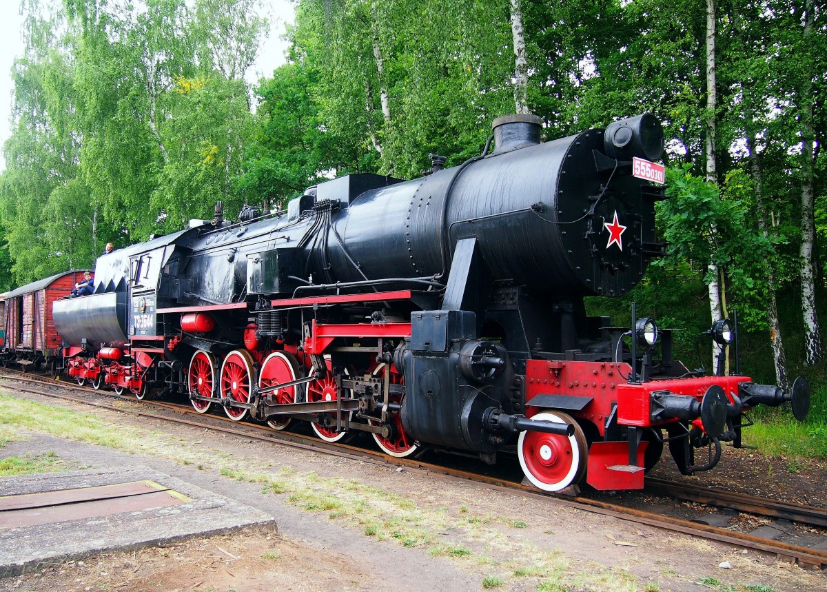 555.0301 / TE-3644-Sowjet Markierungen(Baujahre 1943 in Lokomotivfabrik Floridsdorf, Länge: 22.975 m) am 22.06.2013 in Eisenbahnmuzeum Luzna u Rakovnika. KHKD	
